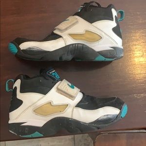Nike diamond turfs